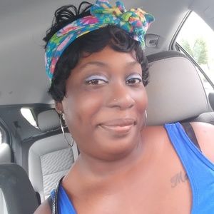 Meet your Posher, Shirlette